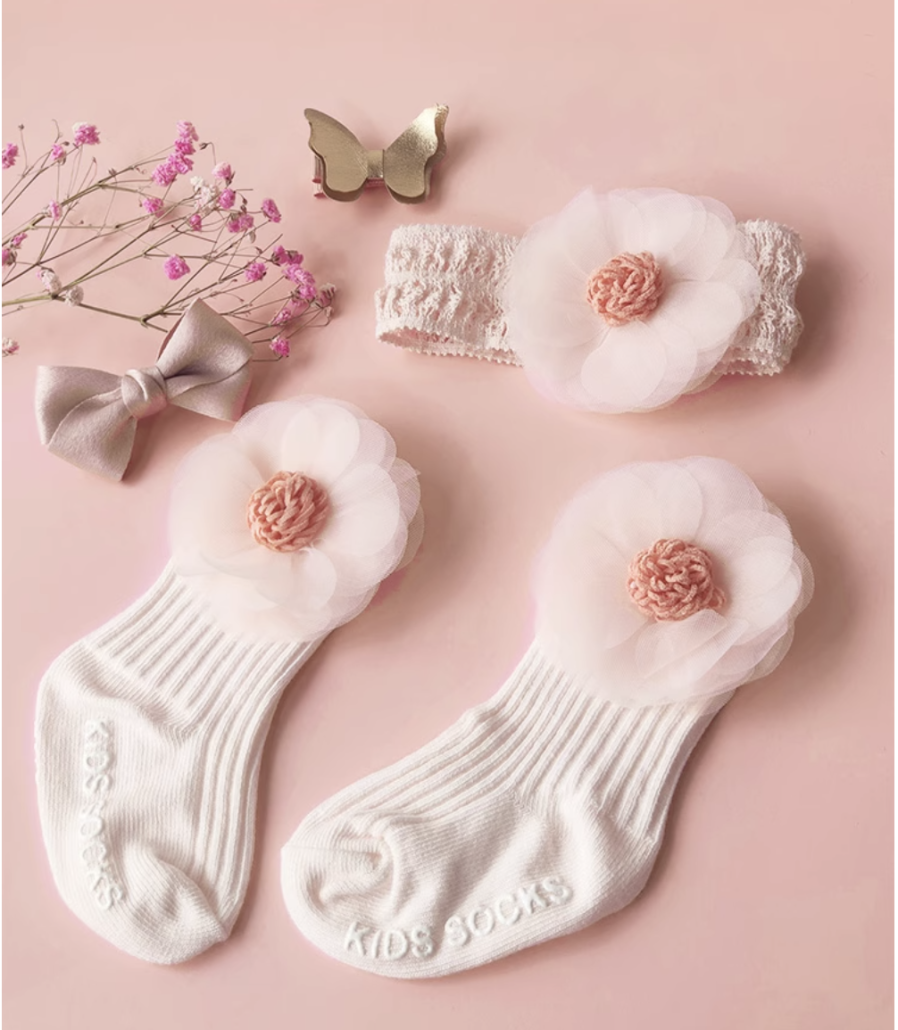 Pretty in Pink Luggage Baby Girl Gift Set 3-12 Months