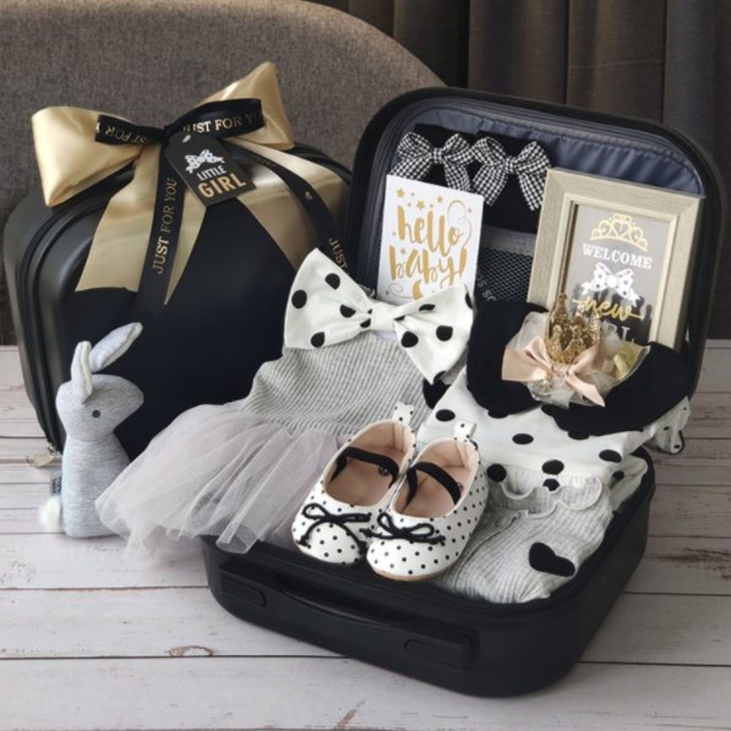 Glamour Girl Baby Luggage Newborn Gift Set 0-6 Months