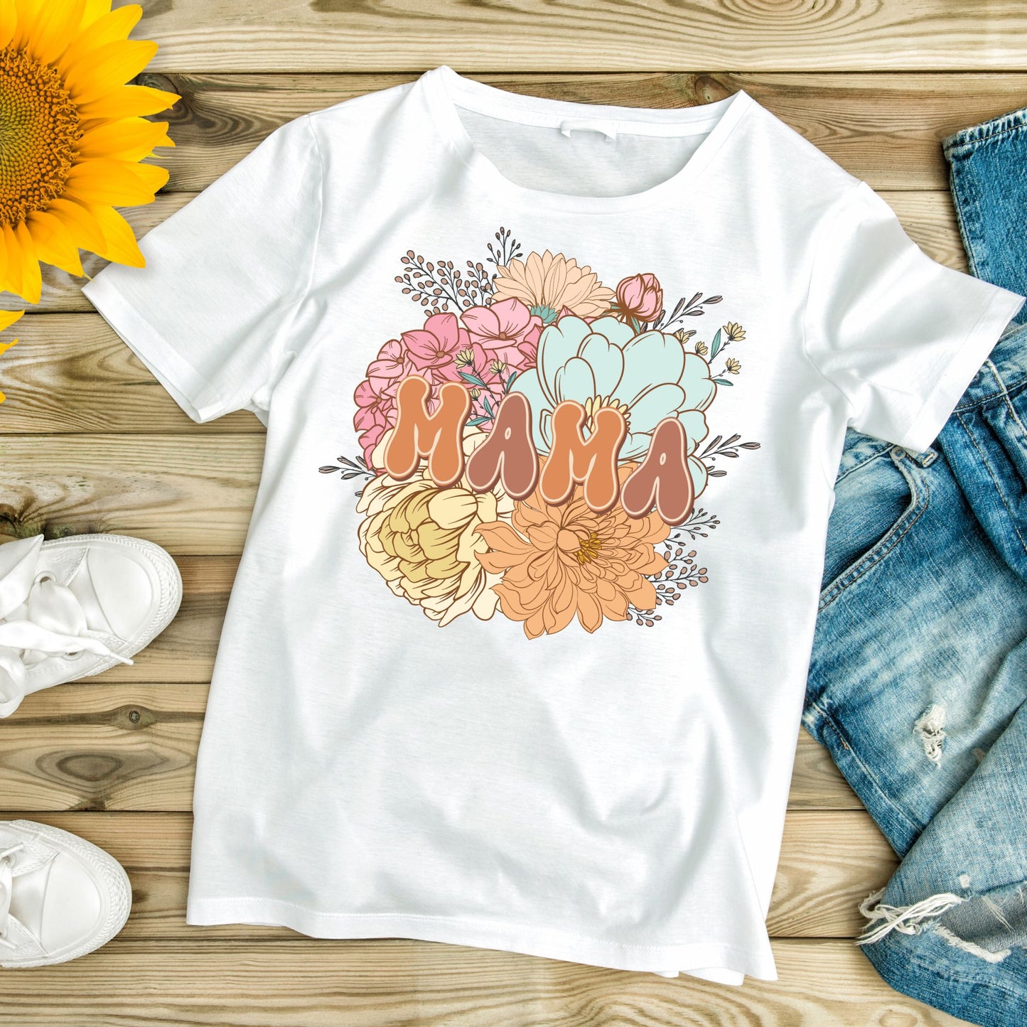 Mama in Bloom - Mom T-Shirt