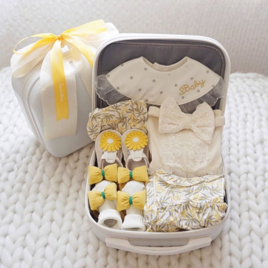 Sweet Yellow Girl Baby Gift Set Luggage 3-6 Months