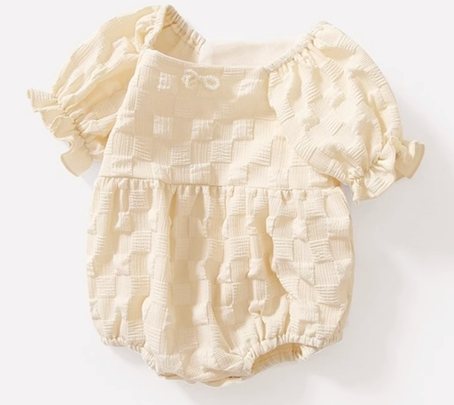 9 Pc Vanilla Cloud Baby Girl Luggage Gift Set 3-6 Months