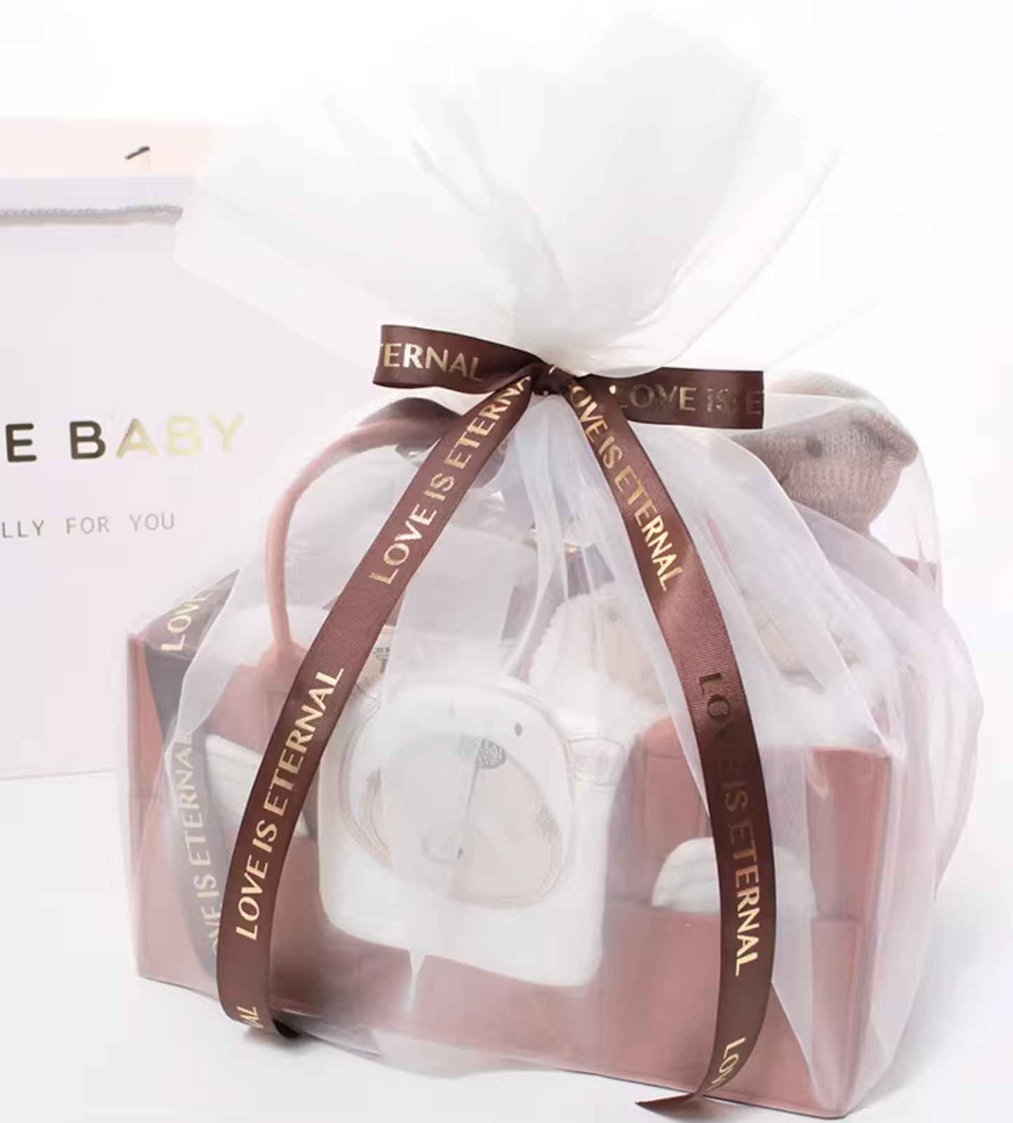 12pc Baby Bear Gift Bag Hamper 6-9 months 🐻