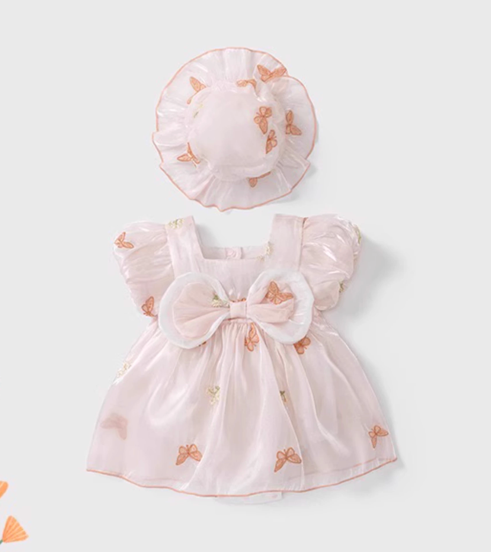 Charming Baby Girl Luggage Gift Set 3-6 Months