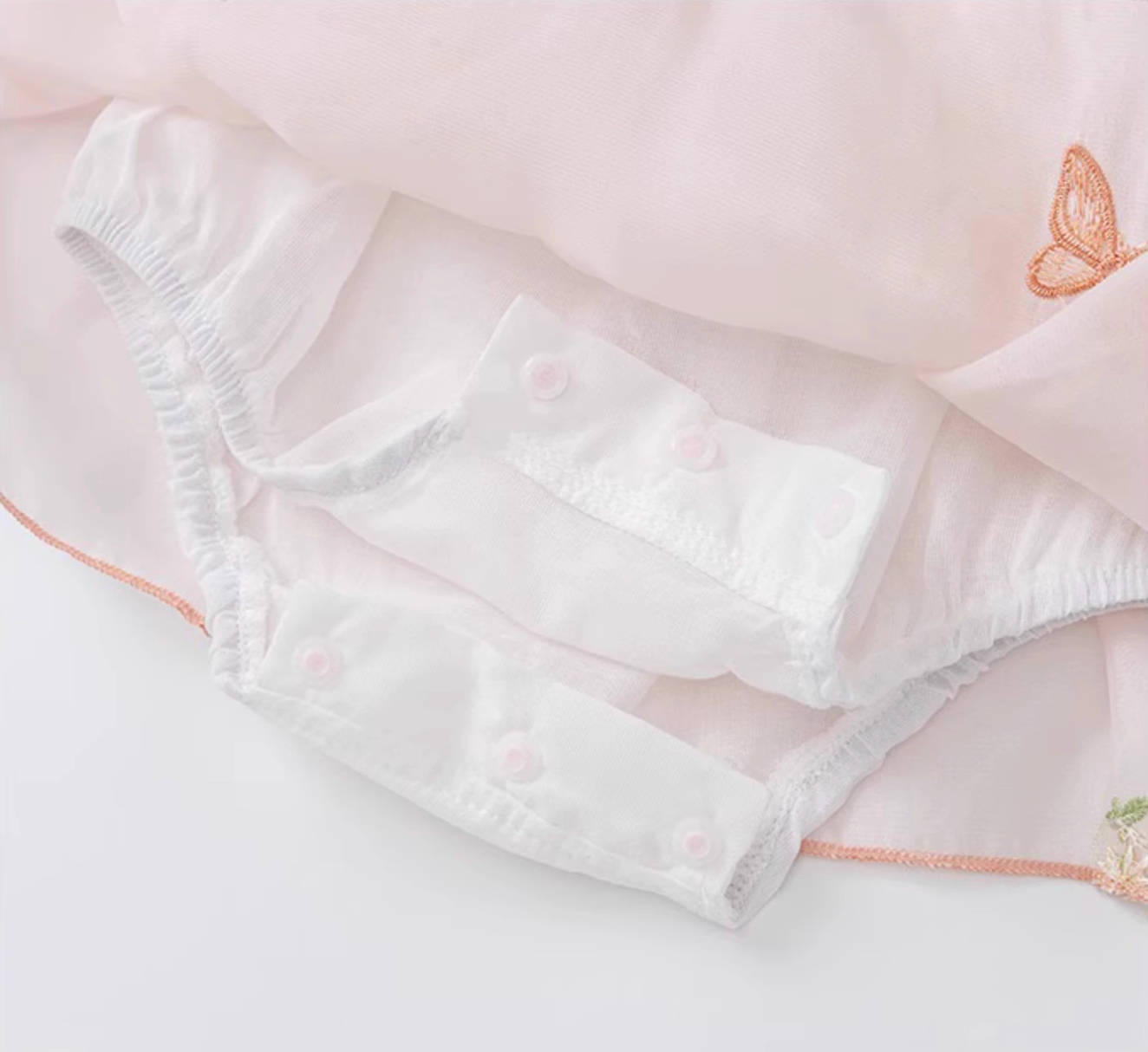 Charming Baby Girl Luggage Gift Set 3-6 Months