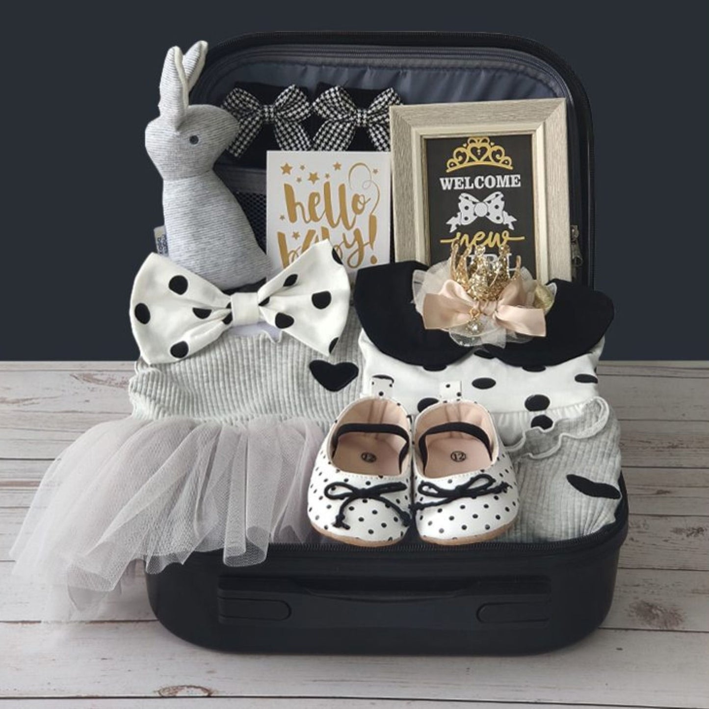 Glamour Girl Baby Gift Luggage Set 0-3 Months