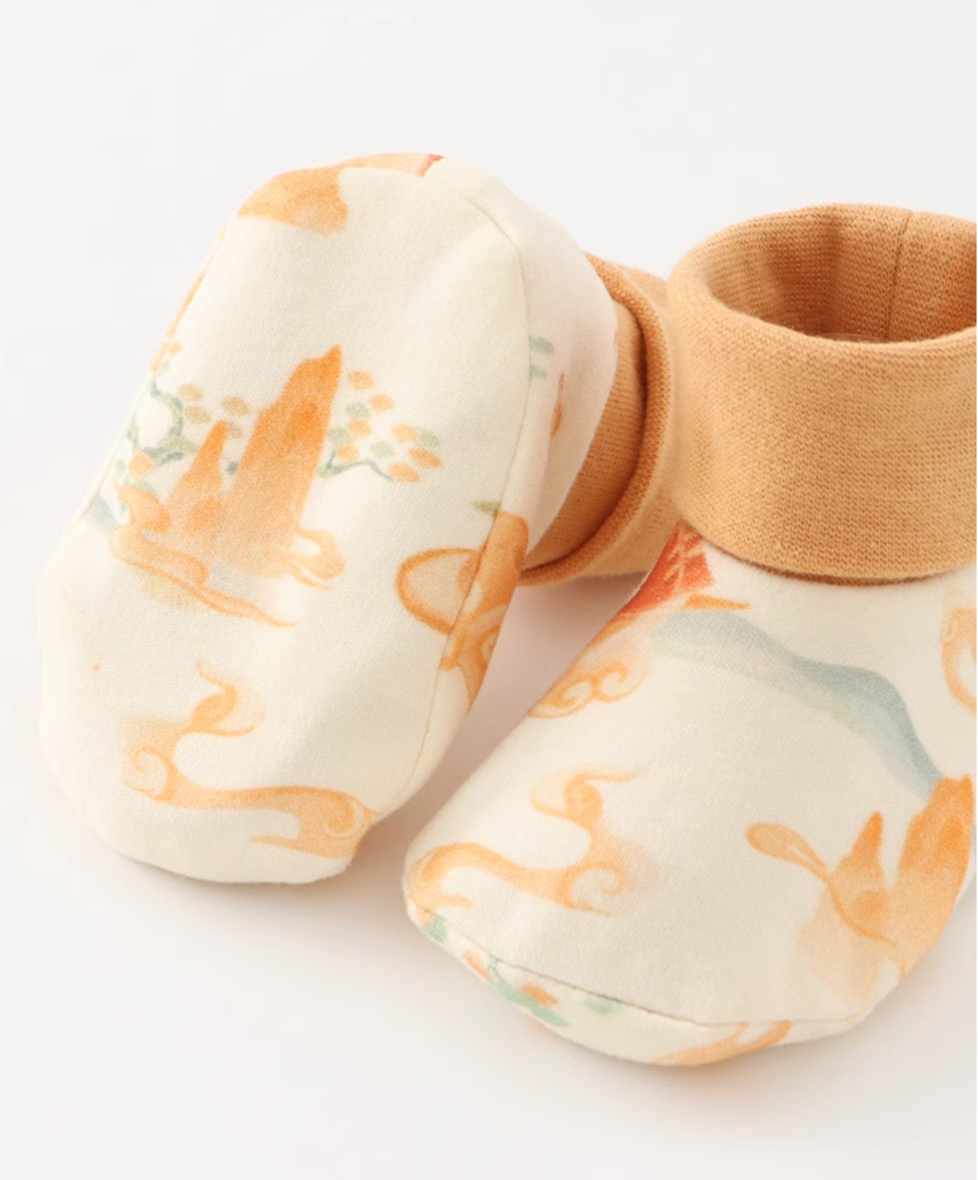 Golden Snake Treasures Newborn Baby Gift Set 3-6 Months