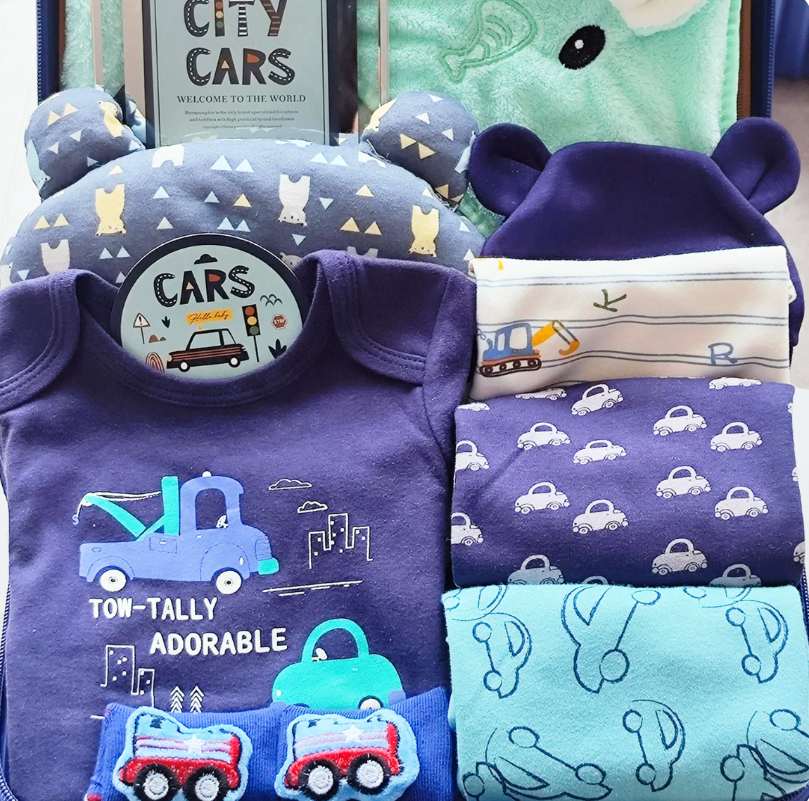 Little Cruiser Baby Gift Luggage Set 3-6 months