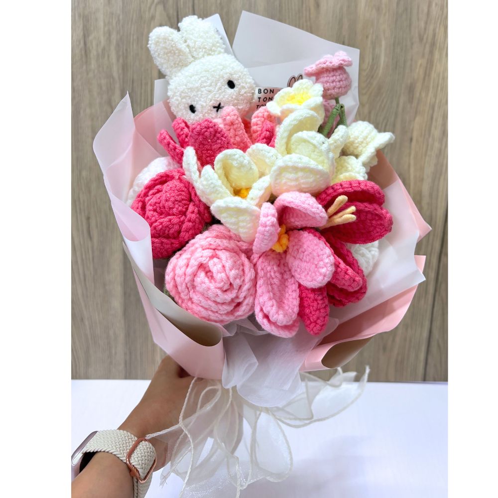 Crochet Rose Flower Bouquet with Miffy 🌹🌹🌹