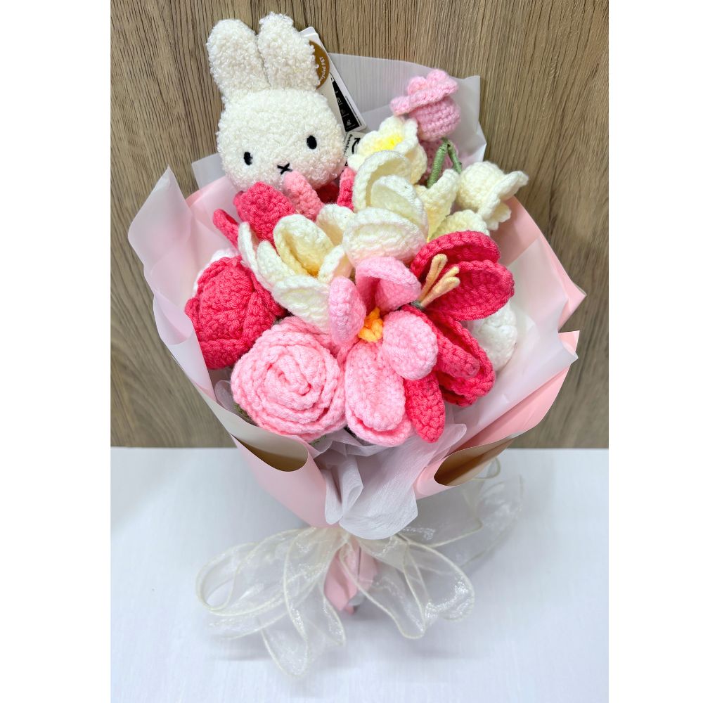 Crochet Rose Flower Bouquet with Miffy 🌹🌹🌹