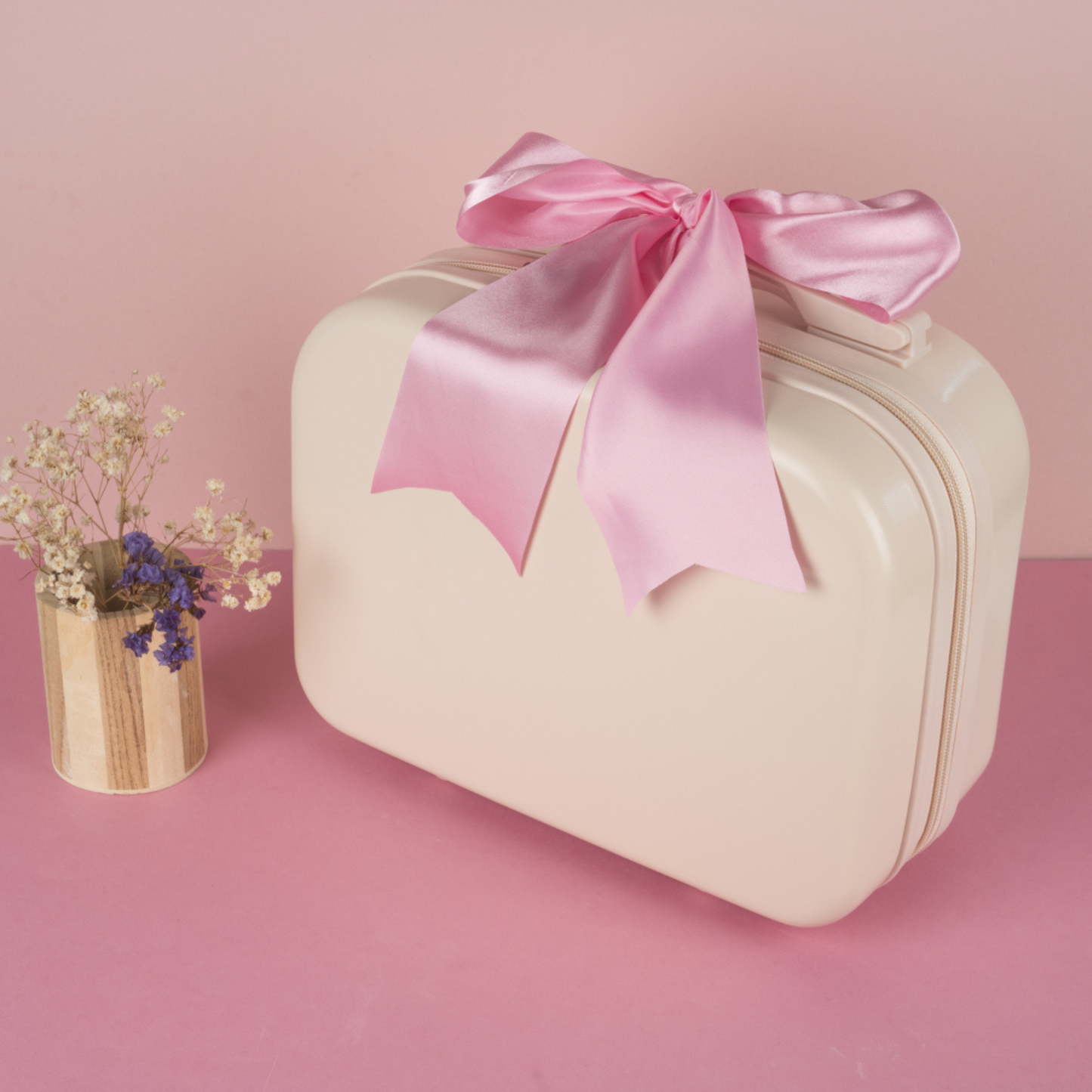 Lovely Rabbit Baby Girl Luggage Gift Set B 3-6 Months