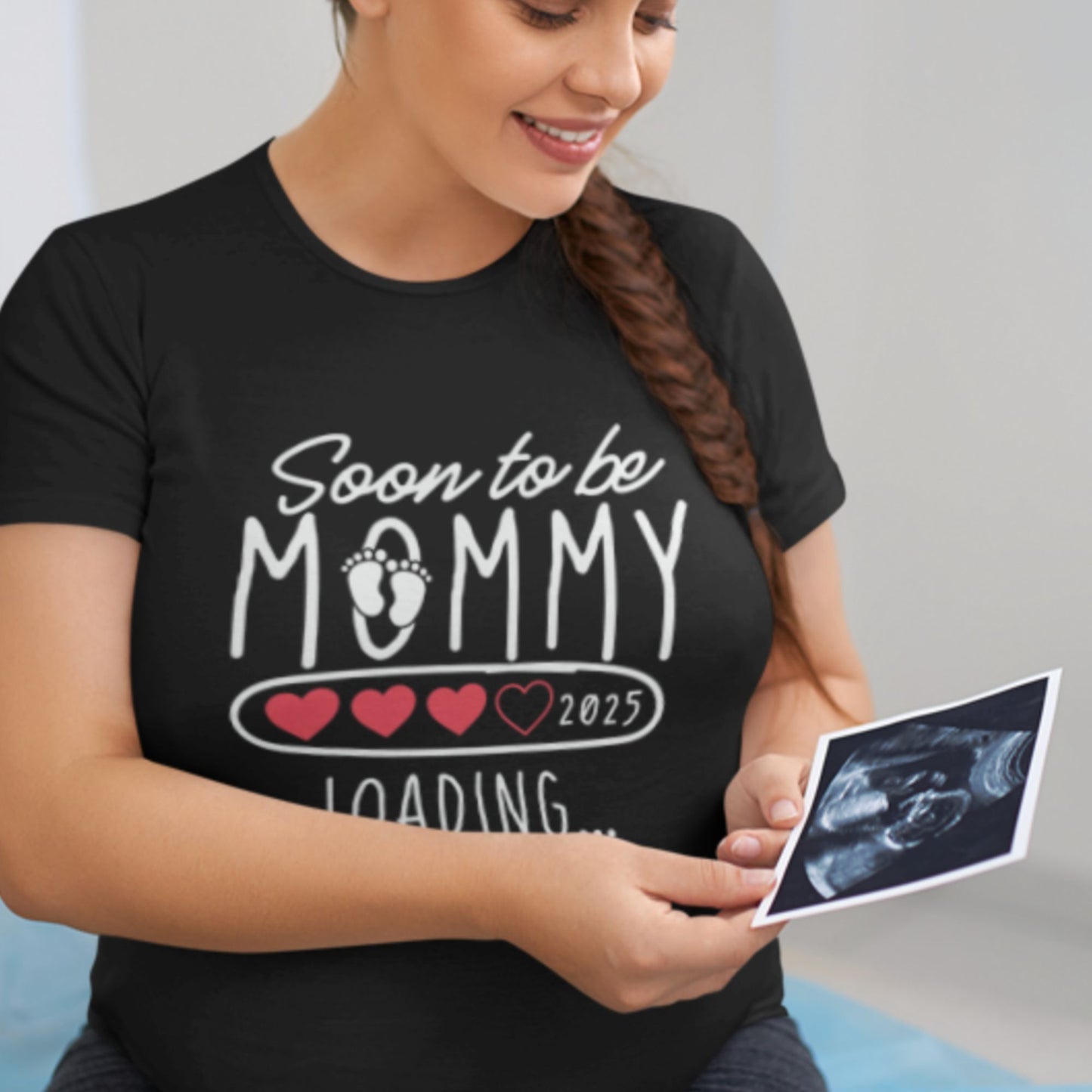 Soon to Be Mommy 2025 Mom T-Shirt