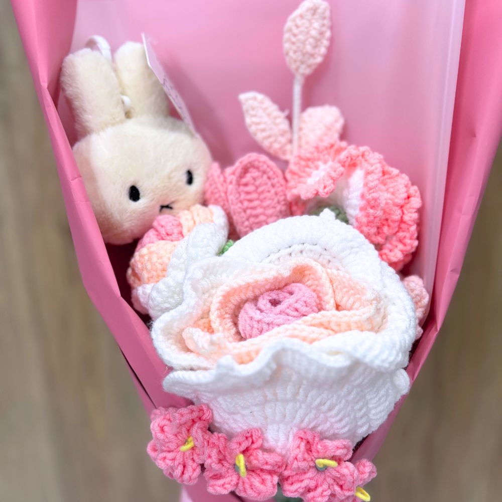 Sweet Crochet Rose Flower Bouquet with Miffy